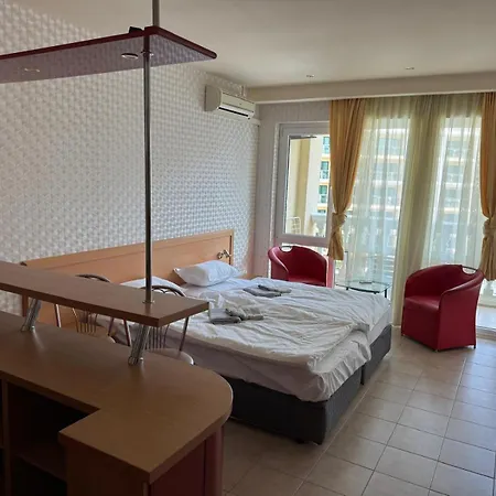In Miramar Palace Apartment Sunny Beach